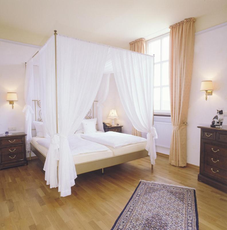 Schlosshotel Kurfuerstliches Amtshaus Dauner Burg Bagian luar foto